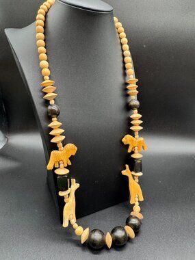 Vintage Wood Beaded Fetish Necklace Lions Giraffes 2 tones 28 inches
